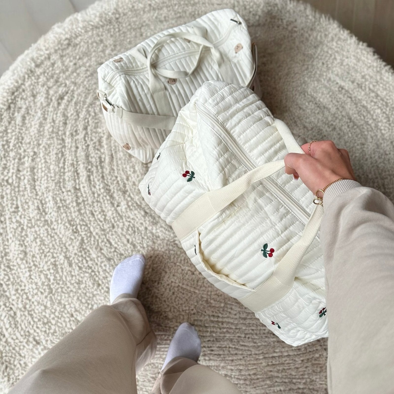 Wickeltasche - Gesteppt Bestickt Creme Reisetasche Baby-HauteBerlin