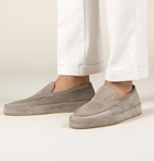 Hellbeige