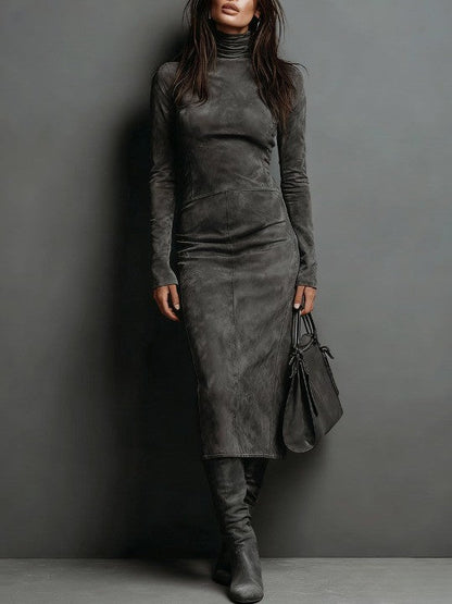 Wildlederkleid – Figurbetont – Langarm – Midi-Kleid – Rollkragenkleid-HauteBerlin
