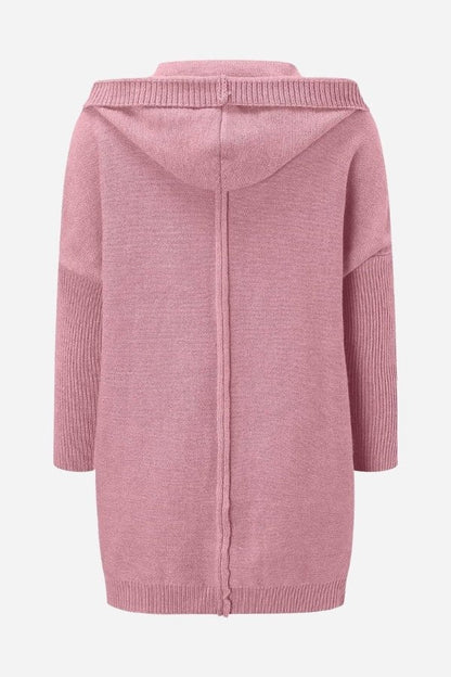 Rückseite der rosa Strickjacke mit Kapuze und Rückennaht