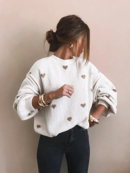 Weißer Herzpullover aus Strick mit Ballonärmeln