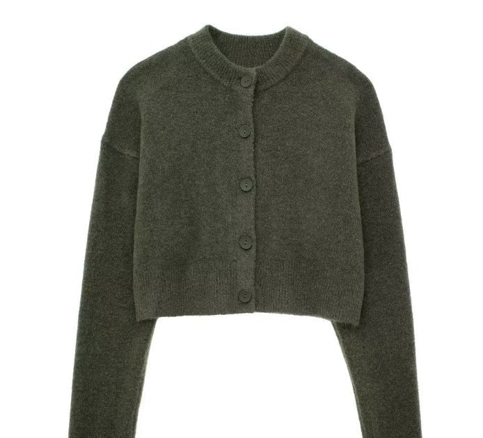 Kurze Strickjacke in Olivgrün mit Rundhals und Knopfleiste