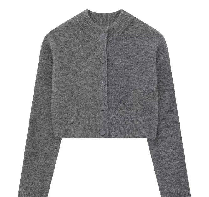 Kurze Strickjacke in Grau mit Rundhals und Knopfleiste