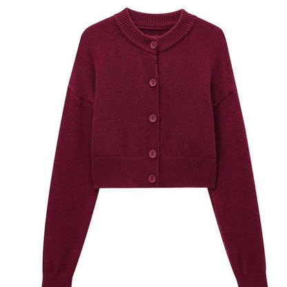 Kurze Strickjacke in Bordeaux mit Rundhals und Knopfleiste