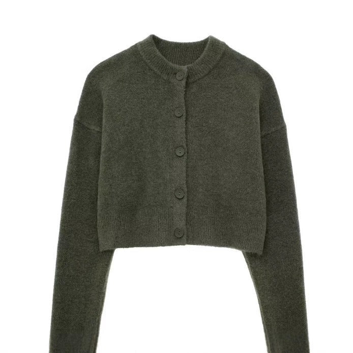 Kurze Strickjacke in Olivgrün mit Rundhals und Knopfleiste