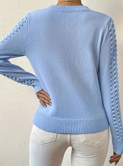 Hellblauer Ajourpullover, Rückansicht