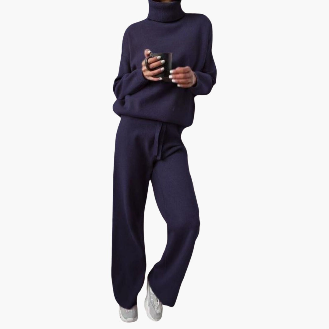 Strick-Zweiteiler in Marineblau mit Rollkragenpullover und weiter Hose mit Tunnelzug